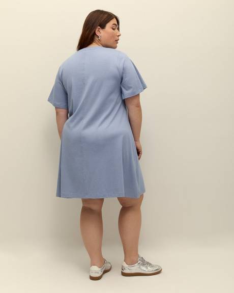Robe évasée avec col rond et manches courtes à volants, tissu responsable
