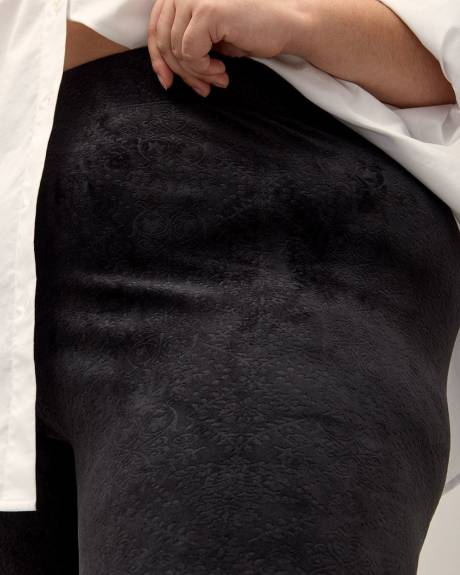 Black Embossed Velour Legging - PENN. Essentials