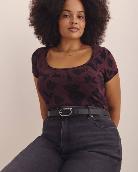 T-shirt ajusté à encolure arrondie - Addition Elle - Essentiels PENN.