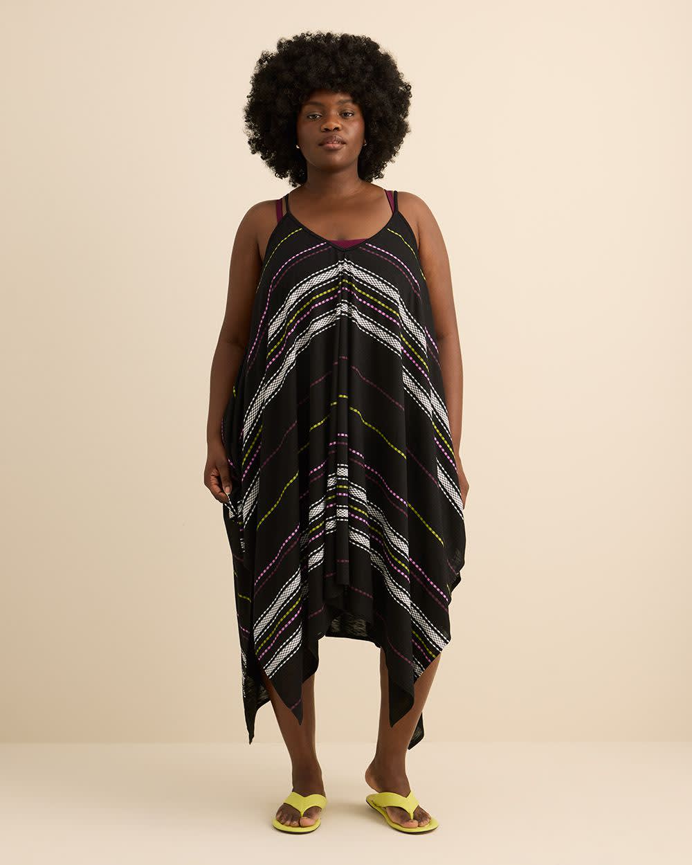 Robe noire cache-maillot &agrave; ourlet asym&eacute;trique