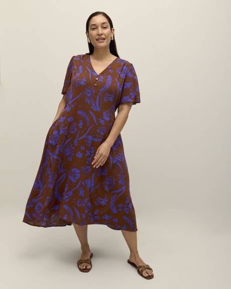 Responsible, Printed High-Low Midi Dress with Flutter Sleeves