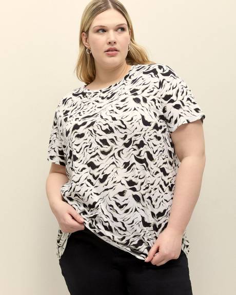 Boyfriend-Fit Short-Sleeve Crewneck T-Shirt - PENN. Essentials