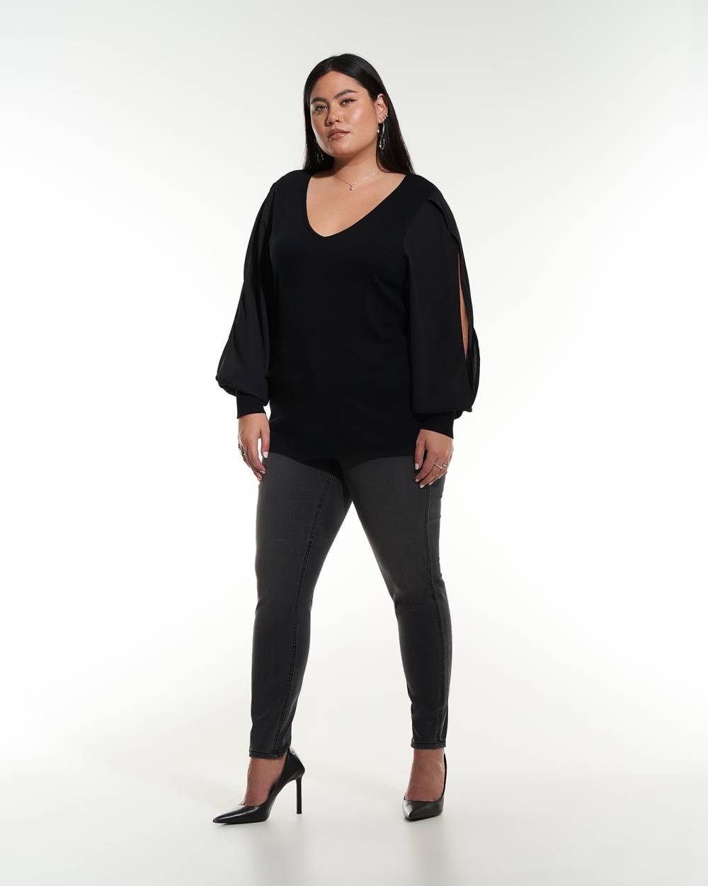 Pull en tricot noir avec manches en chiffon - Addition Elle