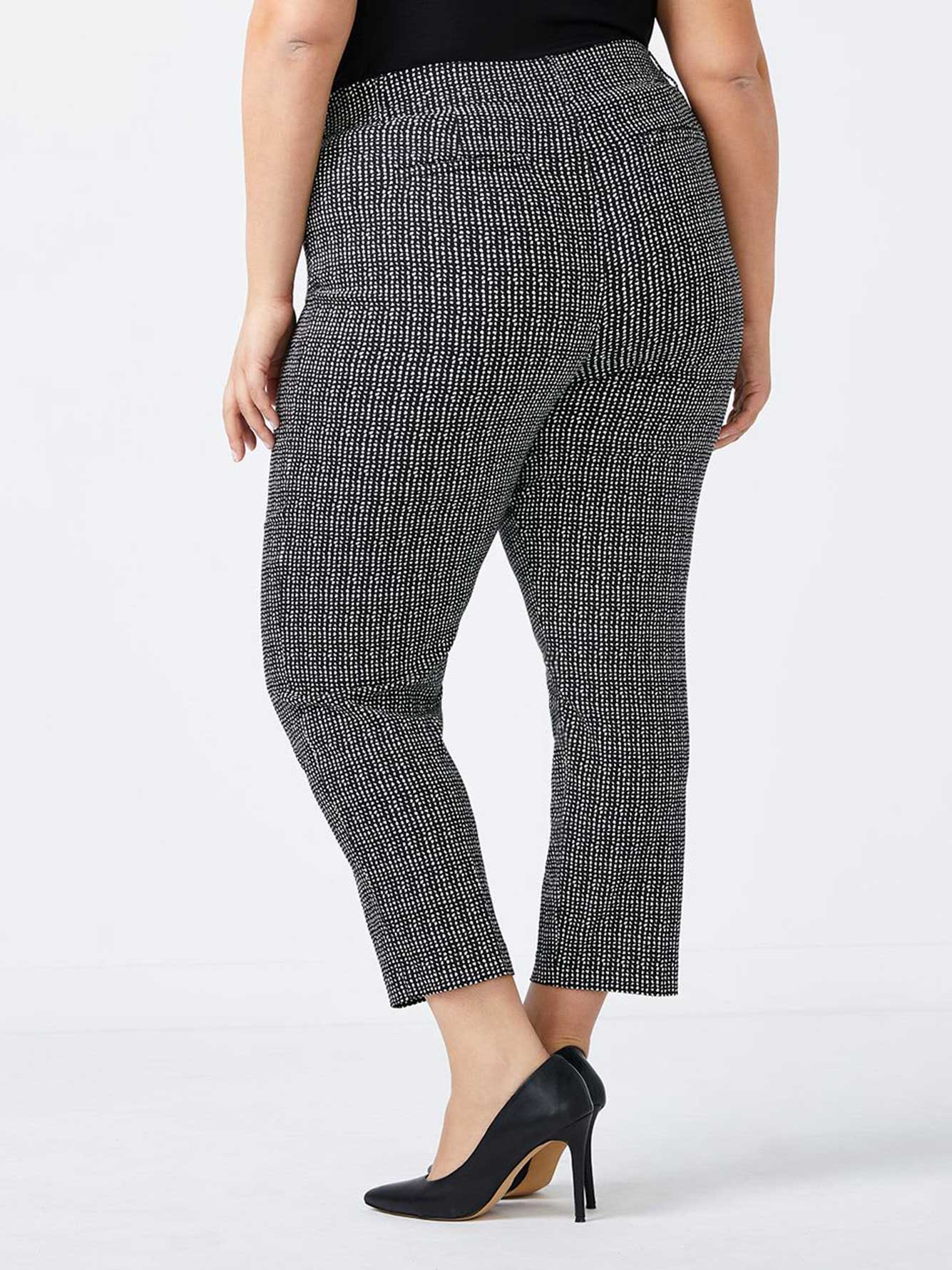 Savvy Chic Printed Ankle Pant - In Every Story | Penningtons