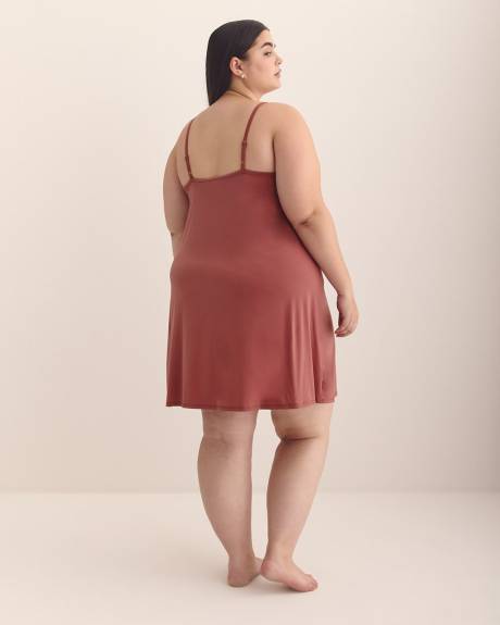 Satin Nightgown with Lace and Built-In Bra - Déesse Collection