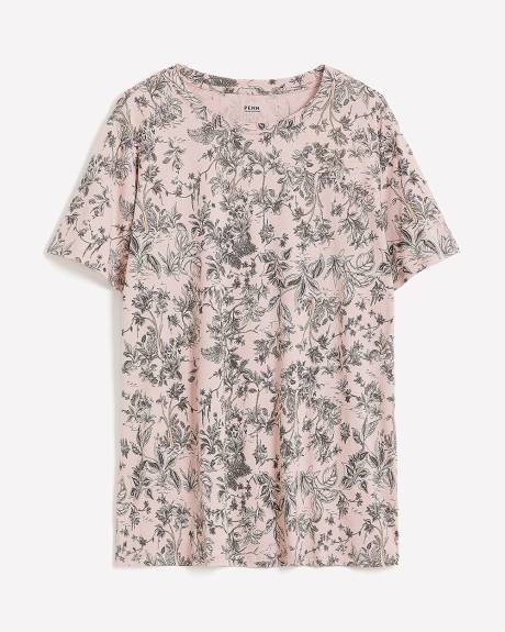 Boyfriend-Fit Short-Sleeve Crewneck T-Shirt - PENN. Essentials