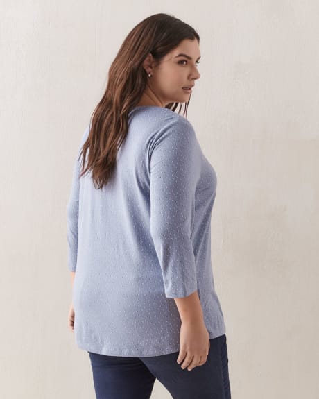3/4 Sleeve Girlfriend Top With Crew Neck - In Every Story