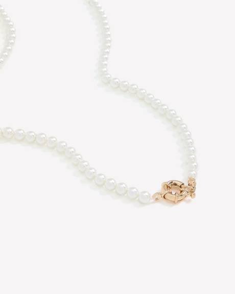 Short Pearl Necklace