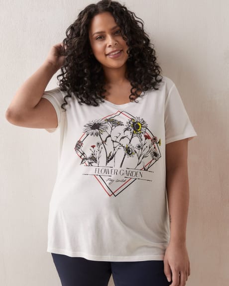 Boyfriend Fit Scoop Neck T-Shirt - In Every Story