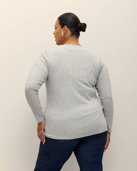Ribbed Knit V-Neck Cardigan