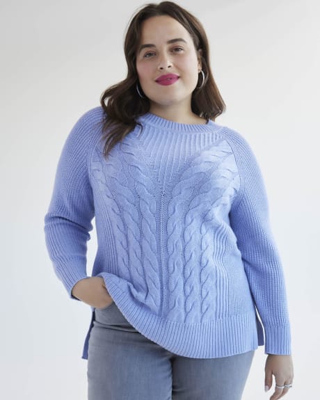 Solid Cable Knit Crewneck Sweater