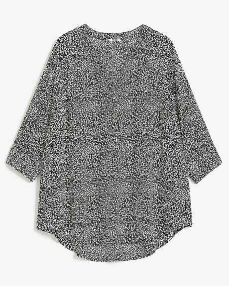 Buttoned Split Neck Woven Tunic