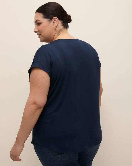 Blouse à petites manches et col en V, tissu responsable