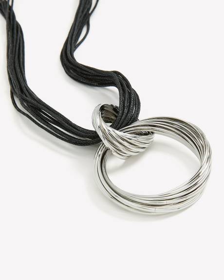Rope Necklace with Chunky Metallic Thread Ring Pendant