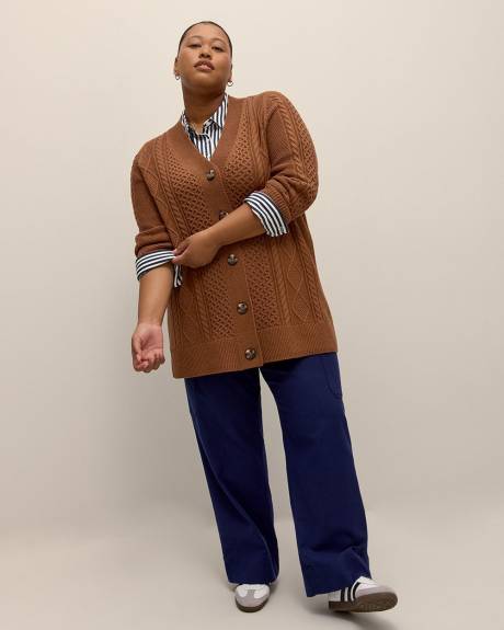 Cardigan boutonné avec mailles torsadées