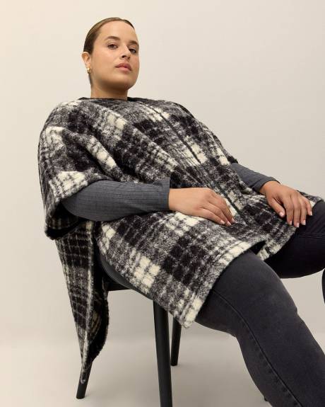 Bouclé Plaid Cape with Front Zipper