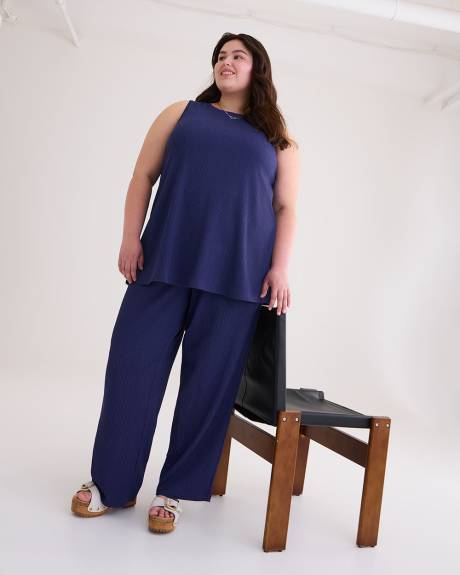 Textured-Knit Straight-Leg Pant