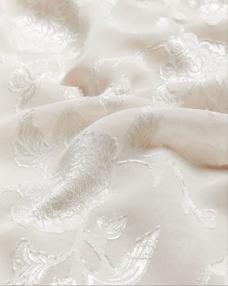 Écharpe légère en tissu texturé