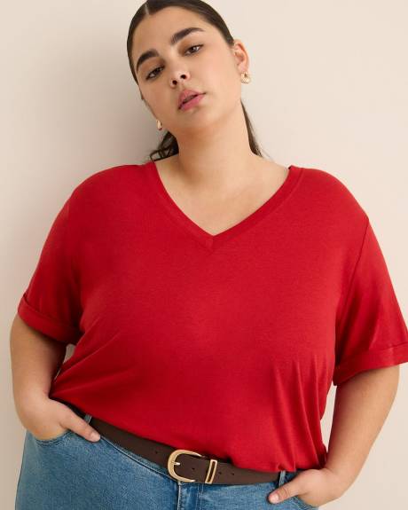 T-shirt coupe boyfriend, tissu responsable - Essentiels PENN. T-shirt coupe boyfriend, tissu responsable - Essentiels PENN.