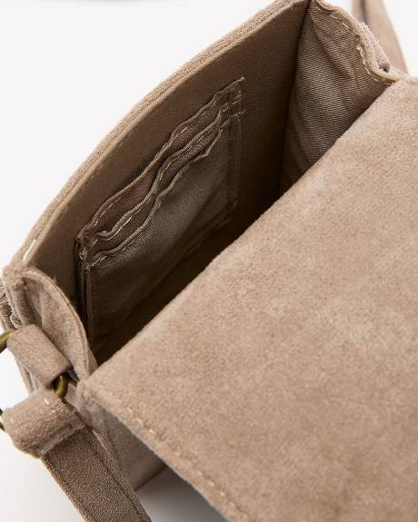 Mini sac à bandoulière en daim et orné de clous
