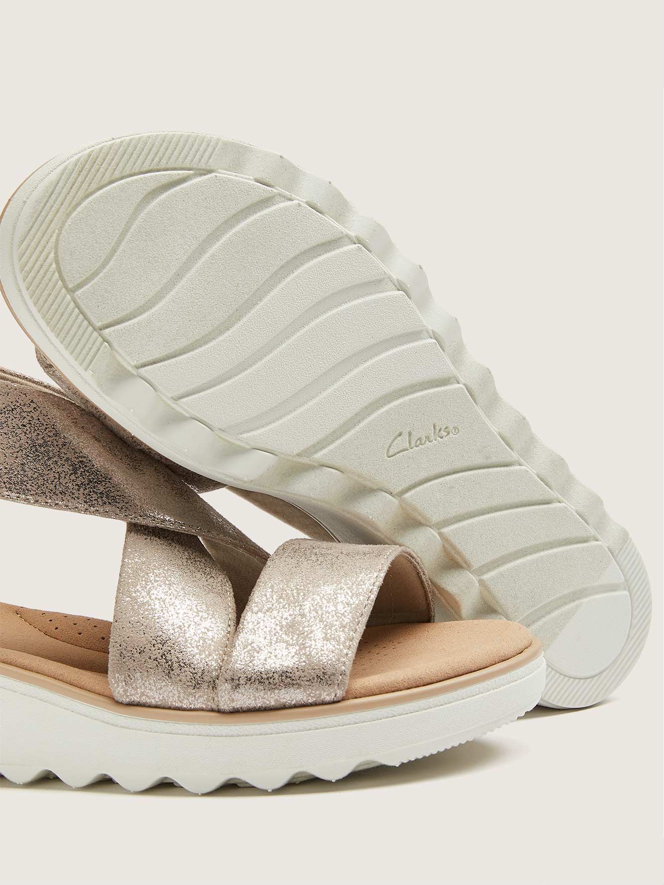 Wide fit sandals clarks Clearance