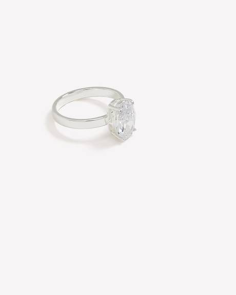 Bague avec zircon cubique
