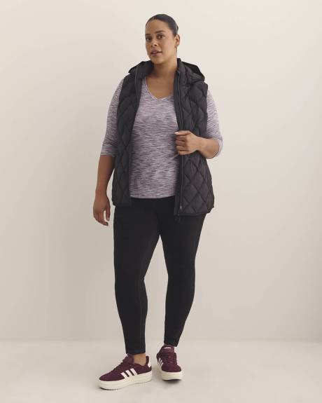 Ribbed 3/4-Sleeve V-Neck T-Shirt - Active Zone