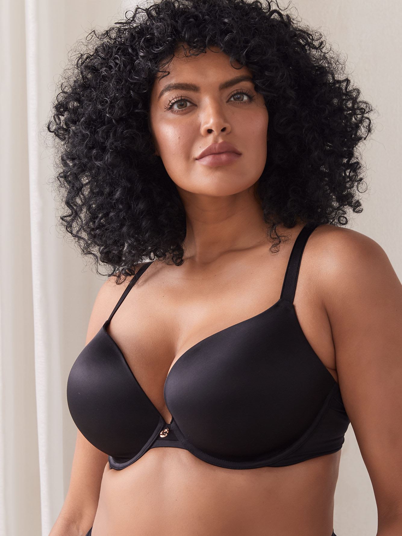 Ashley Graham, Intimates & Sleepwear, Ashley Graham Attraction Underwire Bra  36h Black And Purple