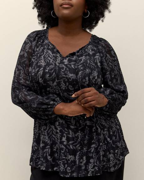 Scoop-Neck Swing Blouse with Long Balloon Sleeves