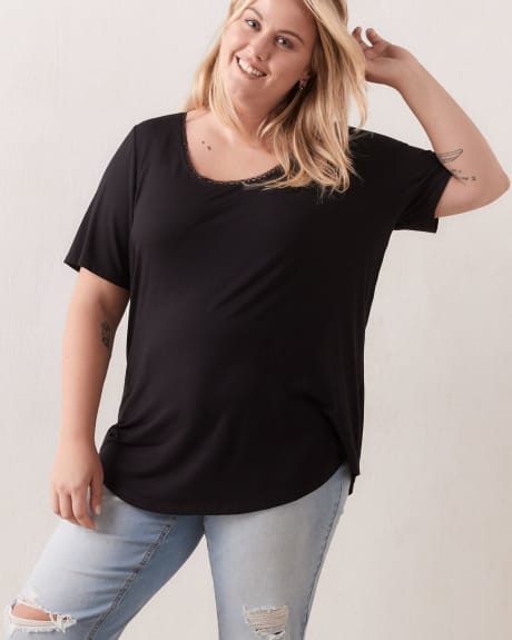 Responsible Long Tee With Lace Trim - In Every Story