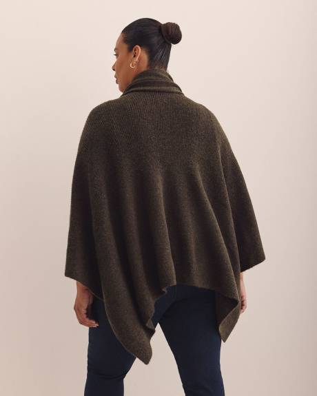 Brown Knitted Cape with Scarf