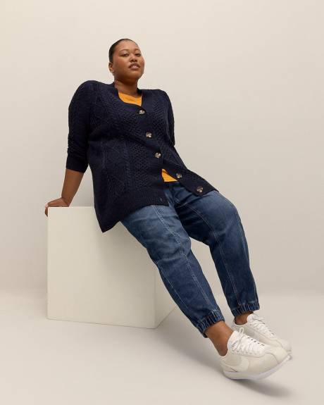 Buttoned-Down Cardigan with Cable Stitch