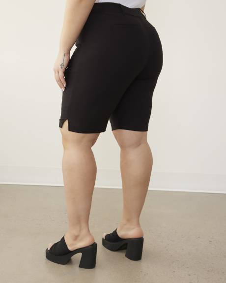 Responsible, Savvy-Fit Bermuda Short