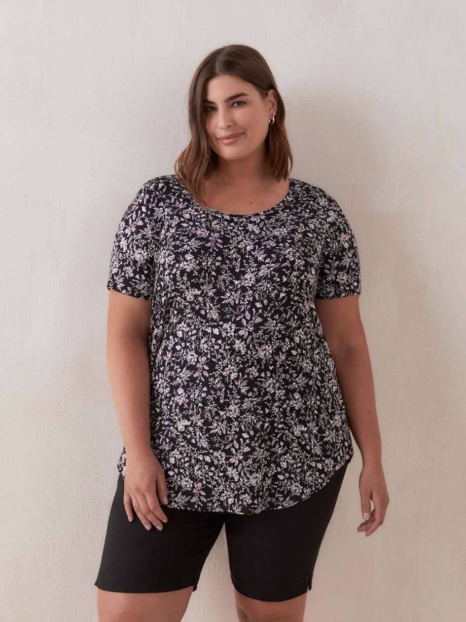 Modern-Fit Scooped Neck Printed Tee - In Every Story