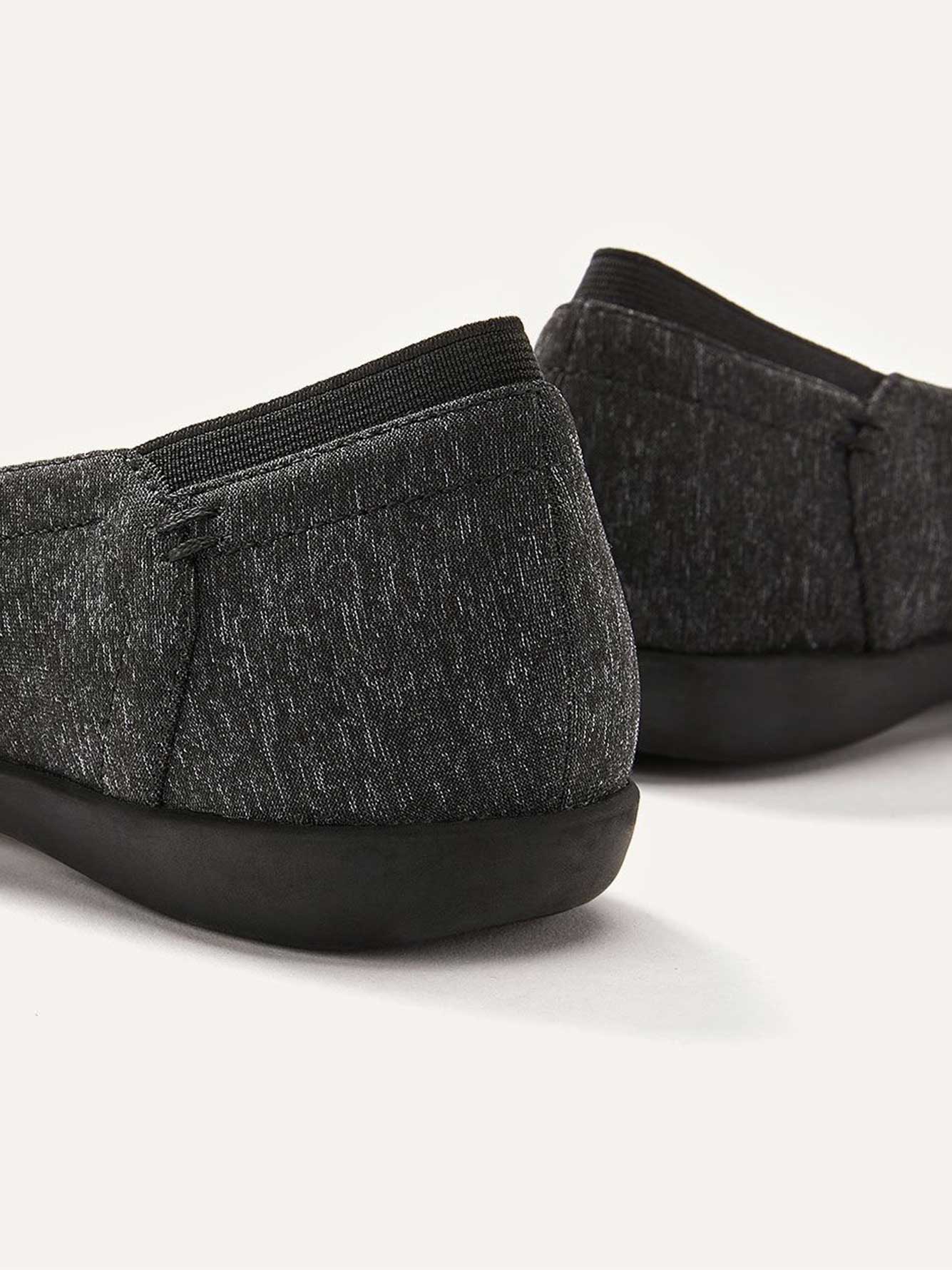 chaussures pieds très larges