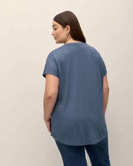 T-shirt avec col rond, coupe moderne - Essentiels PENN.