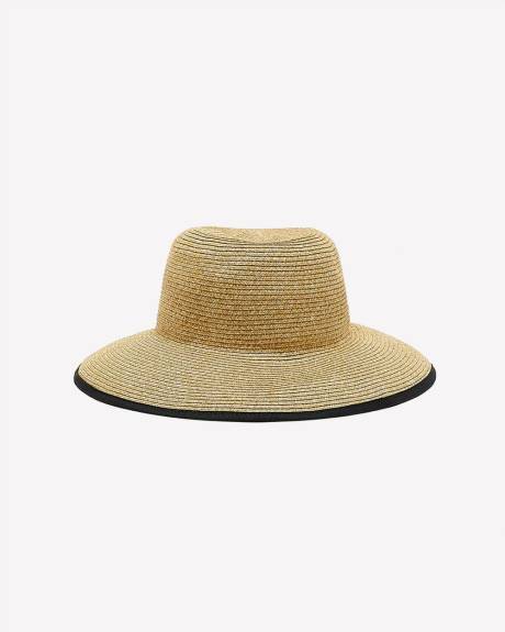 Chapeau de paille avec derrière ouvert et boucle