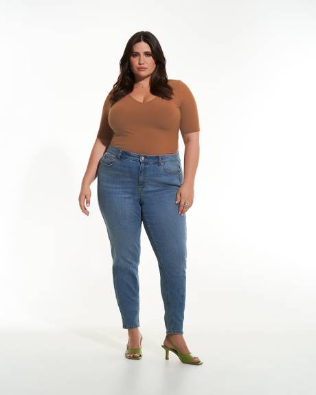 Ribbed V-Neck Tee - Addition Elle - PENN. Essentials