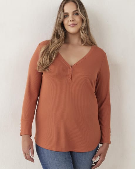 Long-Sleeve Henley Top - In Every Story