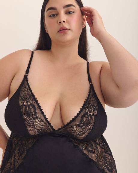 Sexy Black Nighty with Lace - Déesse Collection