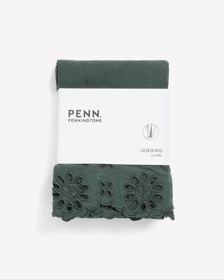 Capri Legging with Embroidery at Hem - PENN. Essentials