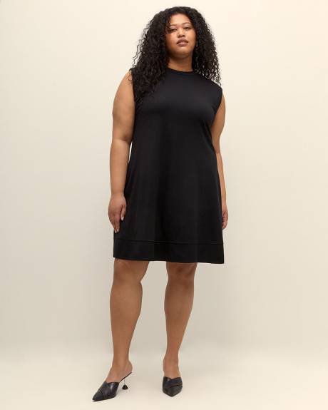 Robe noire évasée sans manches avec poches, tissu responsable