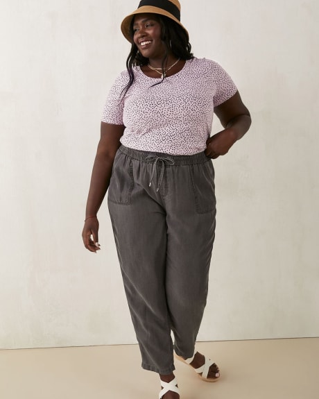 Printed Crew-Neck Curvy Tee - In Every Story