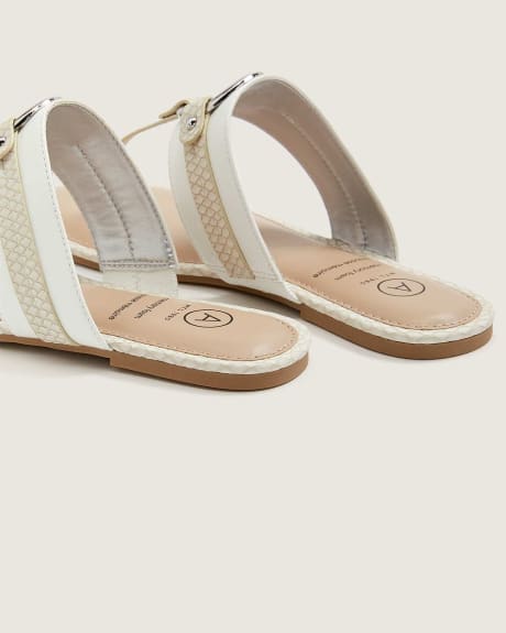 Wide-Fit Thong Sandals With Hardware Detail - Addition Elle