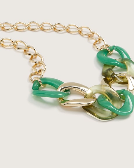Short Necklace with Gold and Green Links
