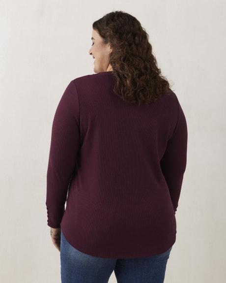 Long-Sleeve Henley Top - In Every Story