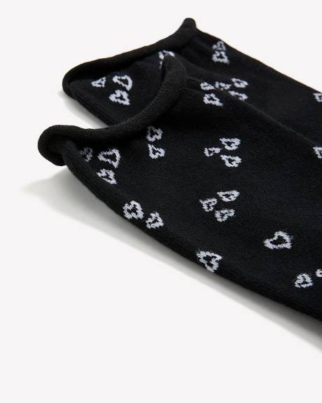 Black Crew Socks with Heart Outline Print