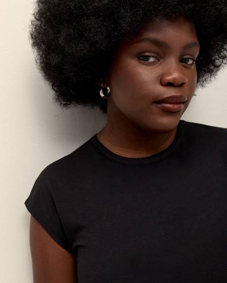 Tee with Side Ruching - Addition Elle - PENN. Essentials