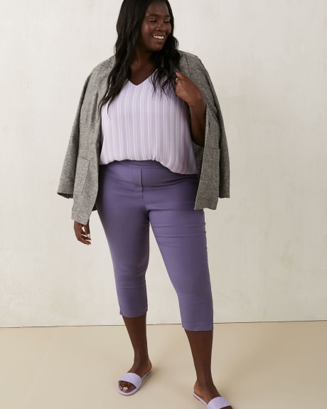 Responsible, Savvy Fit Long Capri Pants - In Every Story