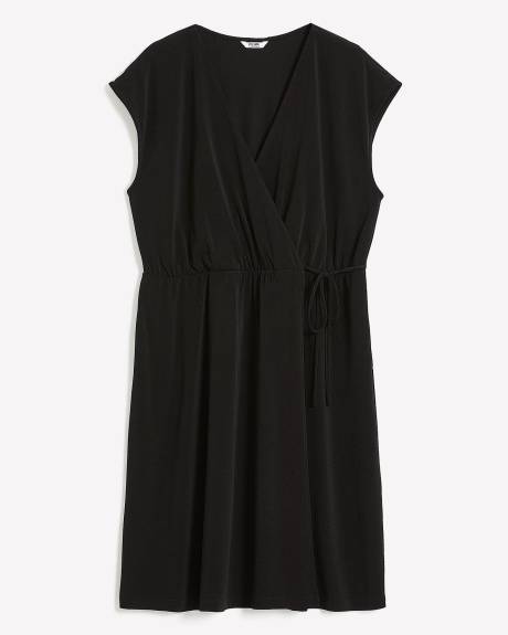 Robe portefeuille fleurie sans manches